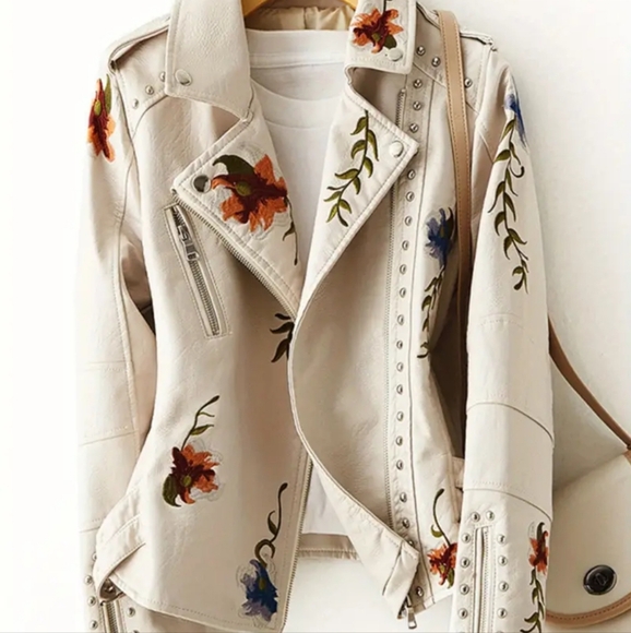 Jackets & Blazers - Floral Embroidered Cream Jacket